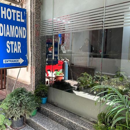 Hotel Diamond Star New Delhi Buitenkant foto